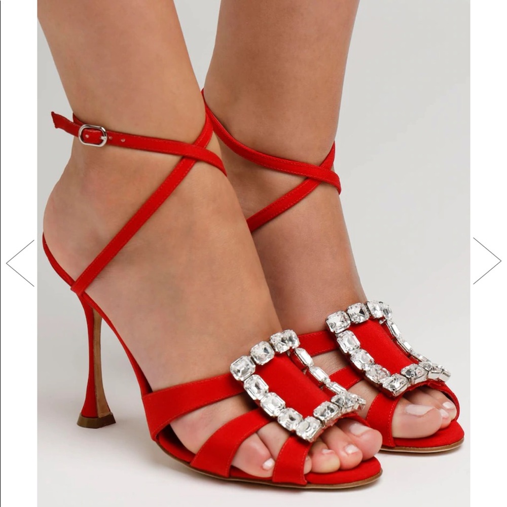 MANOLO BLAHNIK
105MM TICUNA CREPE DE CHINE SANDALS